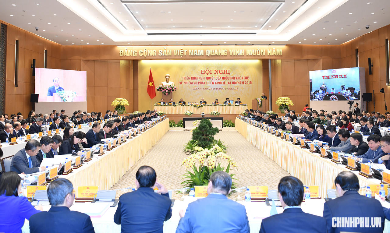 Thủ tướng cảnh báo nguy cơ “ngủ quên trên vòng nguyệt quế“