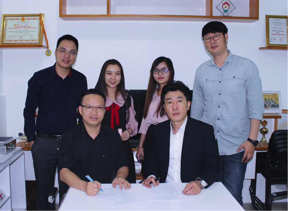 Vpharm chính thức độc quyền thương hiệu mỹ phẩm cao cấp Nacos 