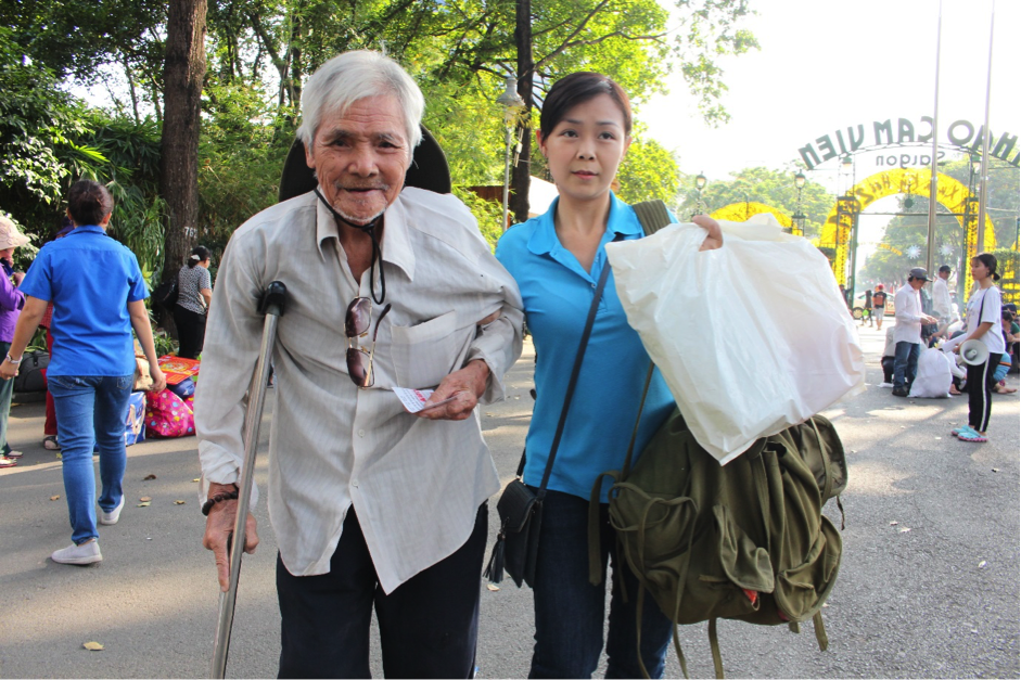 FE CREDIT mang Tết ấm áp đến cho người dân xa quê