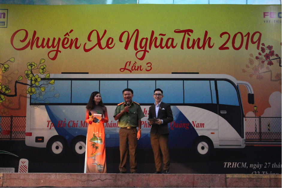 FE CREDIT mang Tết ấm áp đến cho người dân xa quê