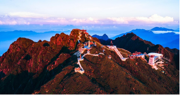 Cận cảnh xá lợi Phật vừa chính được rước về quần thể tâm linh Fansipan