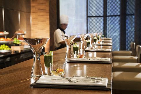 “Con rồng huyền thoại” JW Marriott Hanoi, nơi Tổng thống Trump ở đẹp cỡ nào? 