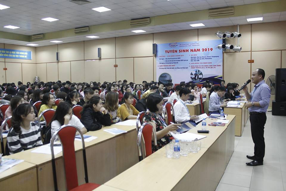 Đại học Thành Đô: Đối thoại sinh viên với nhà trường