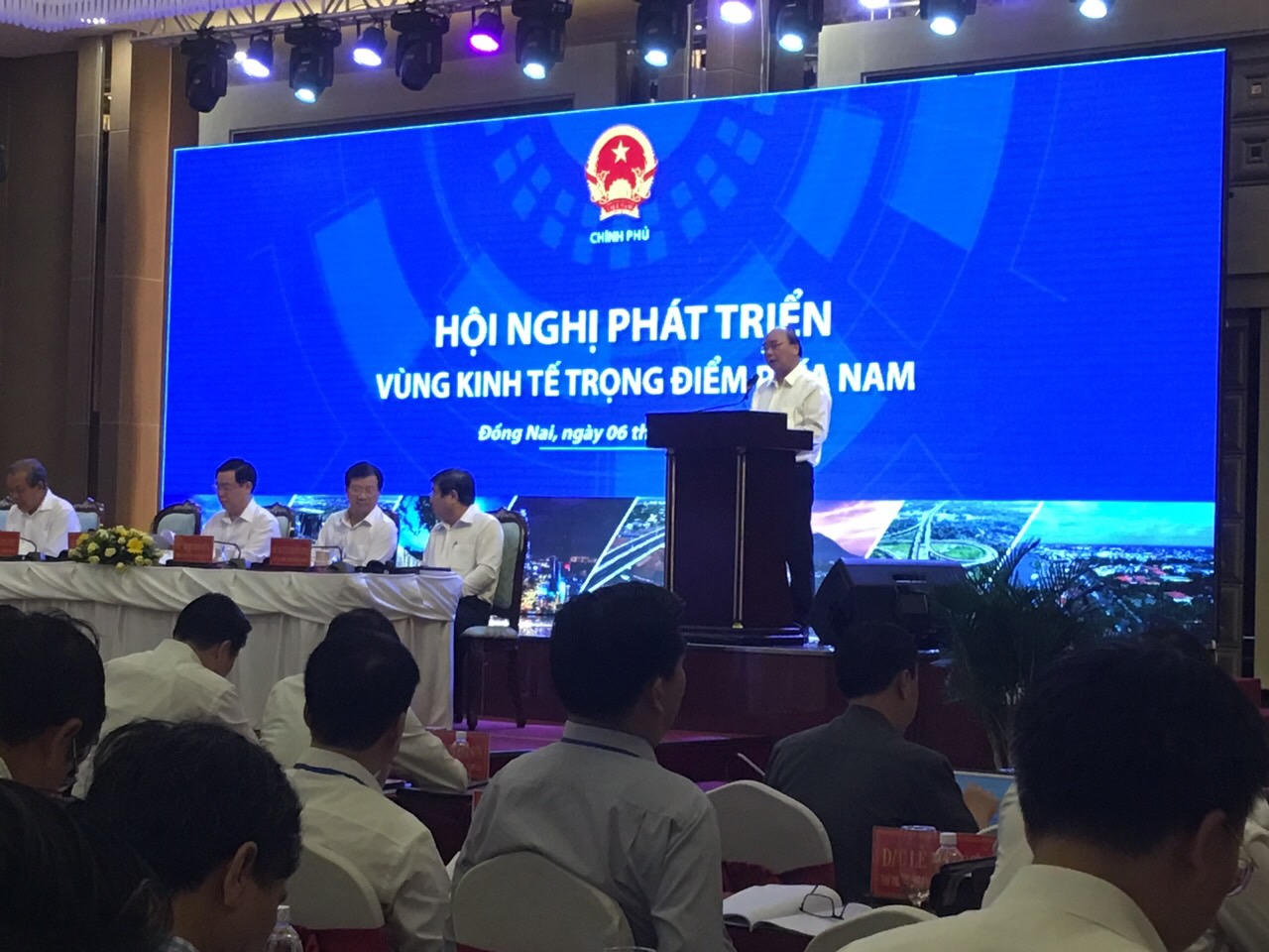 Thủ tướng chủ trì Hội nghị phát triển vùng kinh tế trọng điểm phía nam