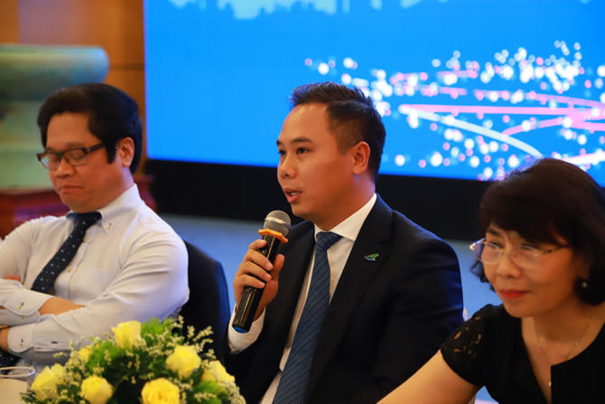 Phi công chuyển việc “chỉ phải tuân thủ duy nhất Luật Lao động và hợp đồng tuyển dụng”