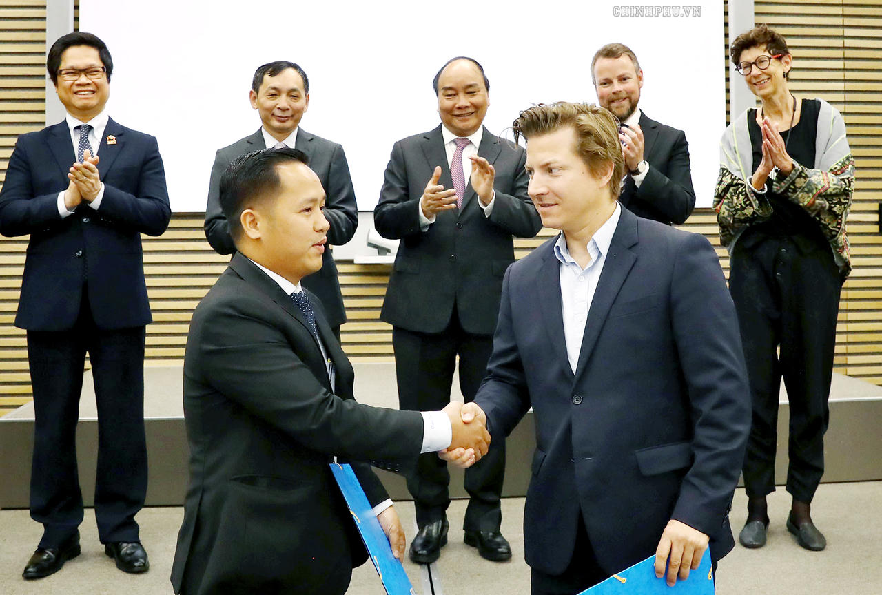 Thủ tướng dự Diễn đàn Doanh nghiệp Việt Nam-Na Uy