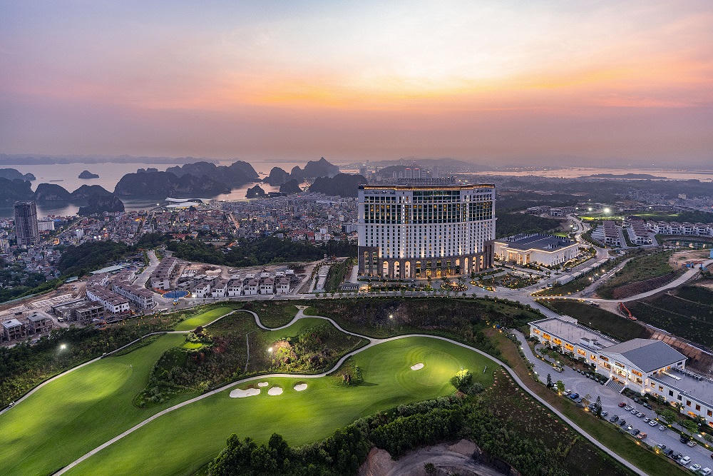 Tập đoàn FLC lần thứ ba lọt Top 10 chủ đầu tư hàng đầu tại BCI Asia Awards 