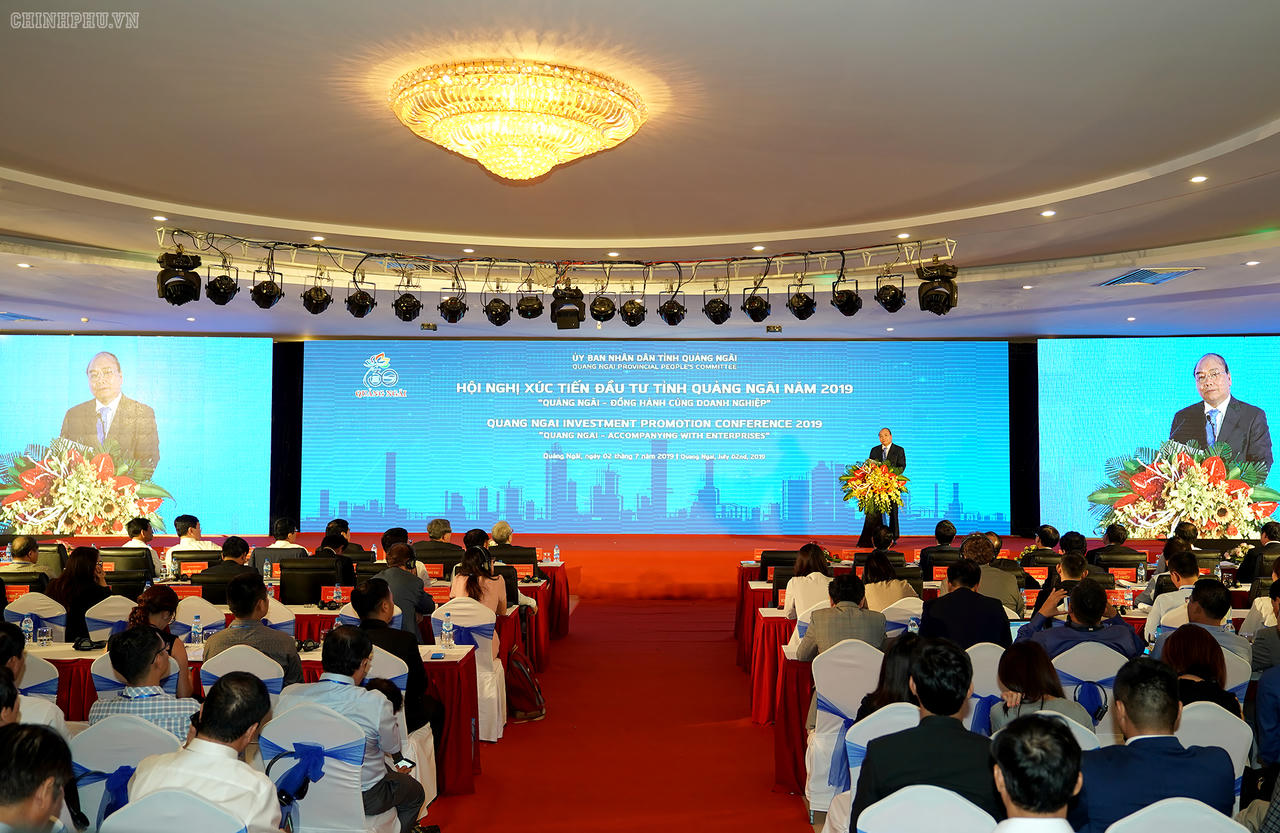 Thủ tướng dự Hội nghị xúc tiến đầu tư Quảng Ngãi