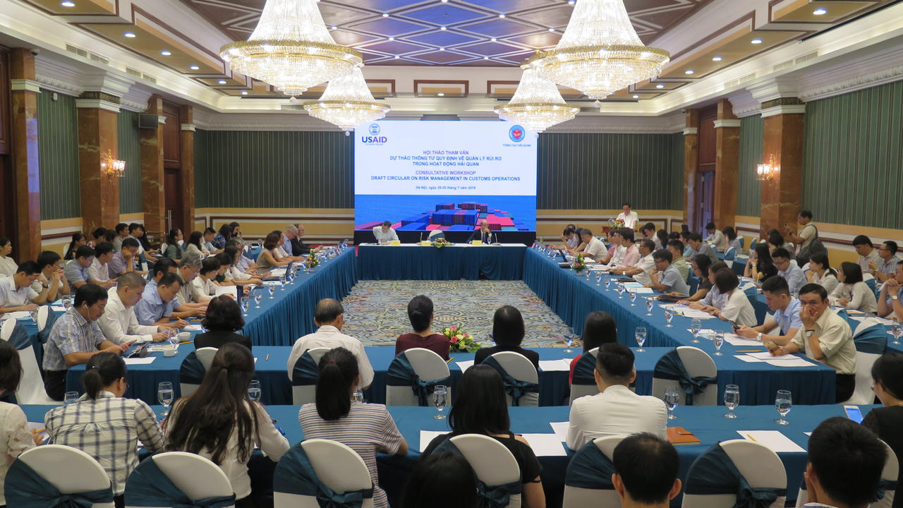 Tổng cục Hải quan tổ chức Hội thảo tham vấn dự thảo Thông tư quy định về quản lý rủi ro  