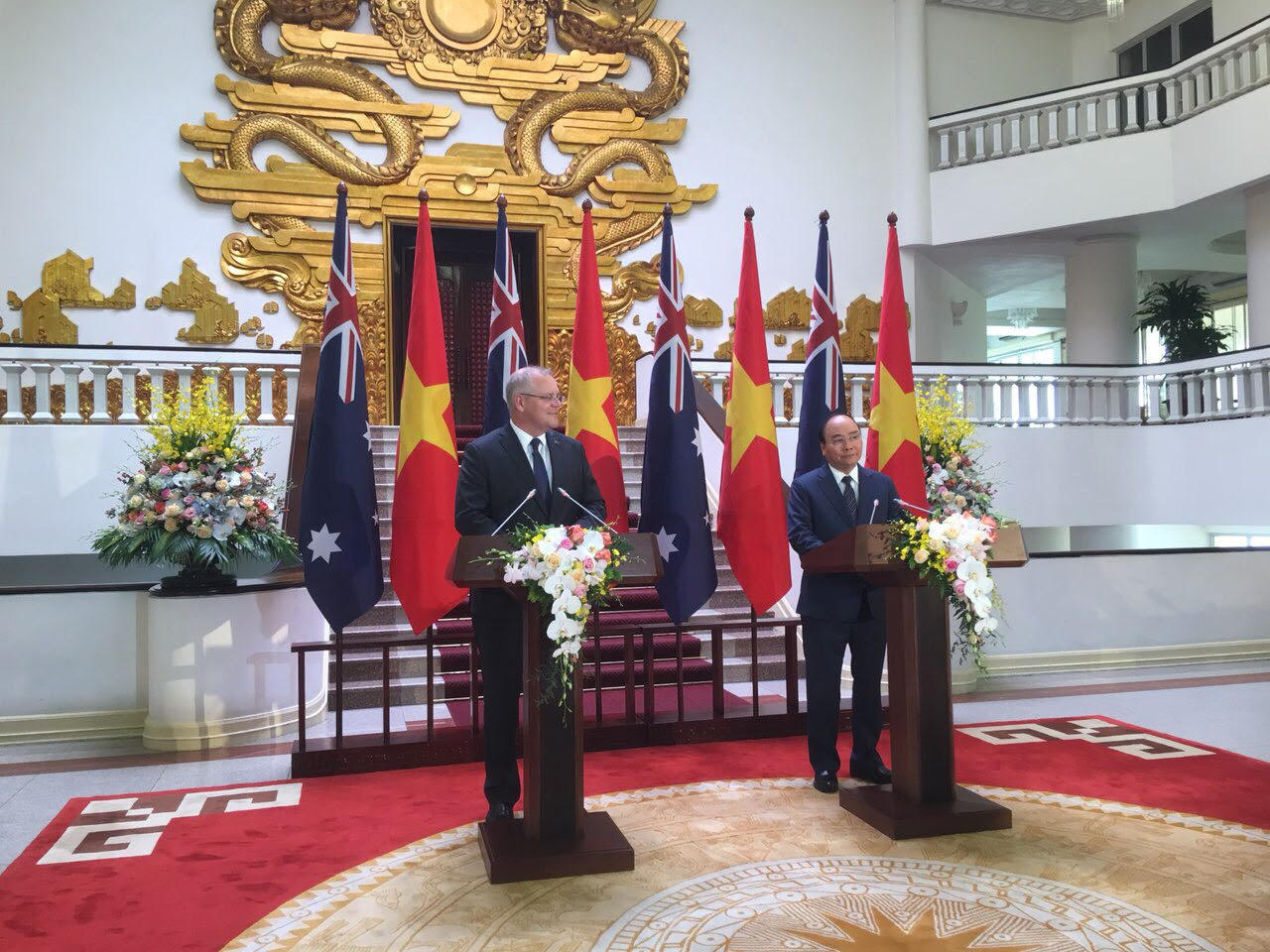 Thủ tướng Nguyễn Xuân Phúc đón, hội đàm với Thủ tướng Australia