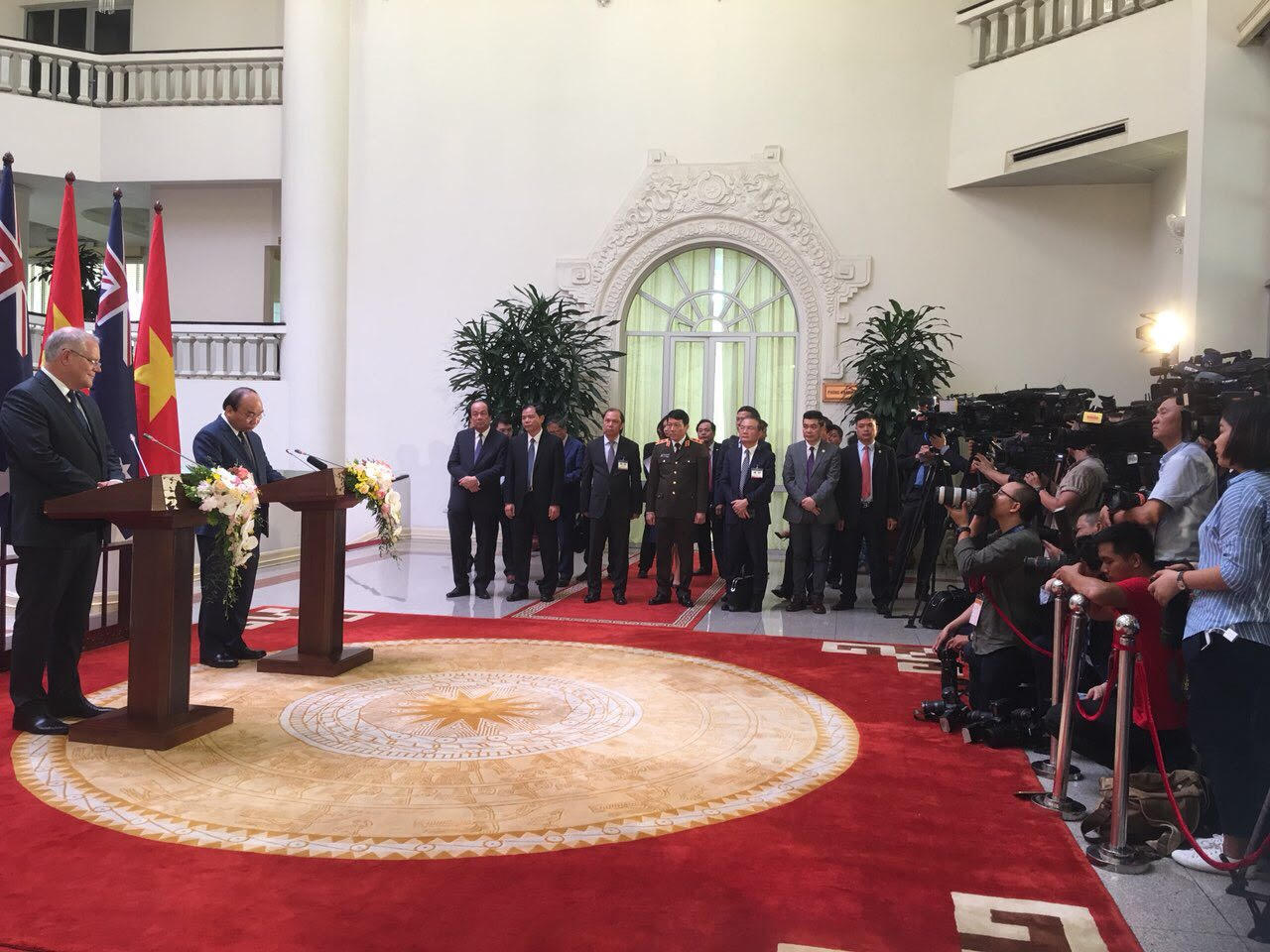 Thủ tướng Nguyễn Xuân Phúc đón, hội đàm với Thủ tướng Australia