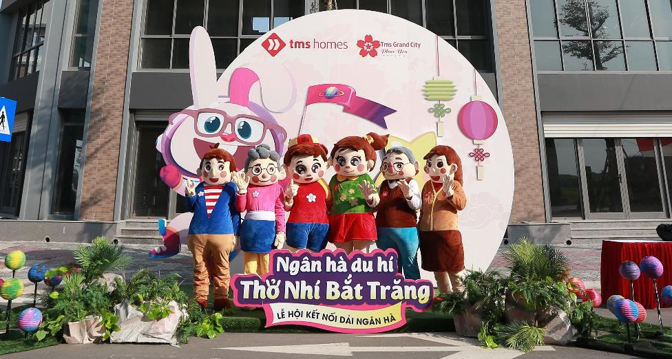 Hết mình với lễ hội Trung thu độc đáo tại Phúc Yên - Ảnh 1.