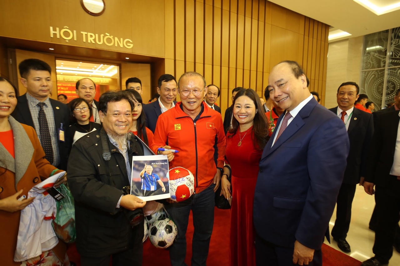 Thủ tướng: “Chúng ta muốn sự chiến thắng này sẽ cảm hứng mạnh mẽ vào kinh tế, văn hóa, xã hội"