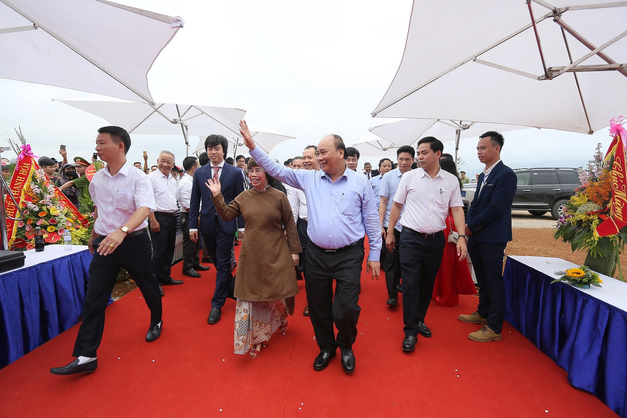 TH Khởi công dự án Chăn nuôi bò sữa và Chế biến sữa tập trung ứng dụng công nghệ cao