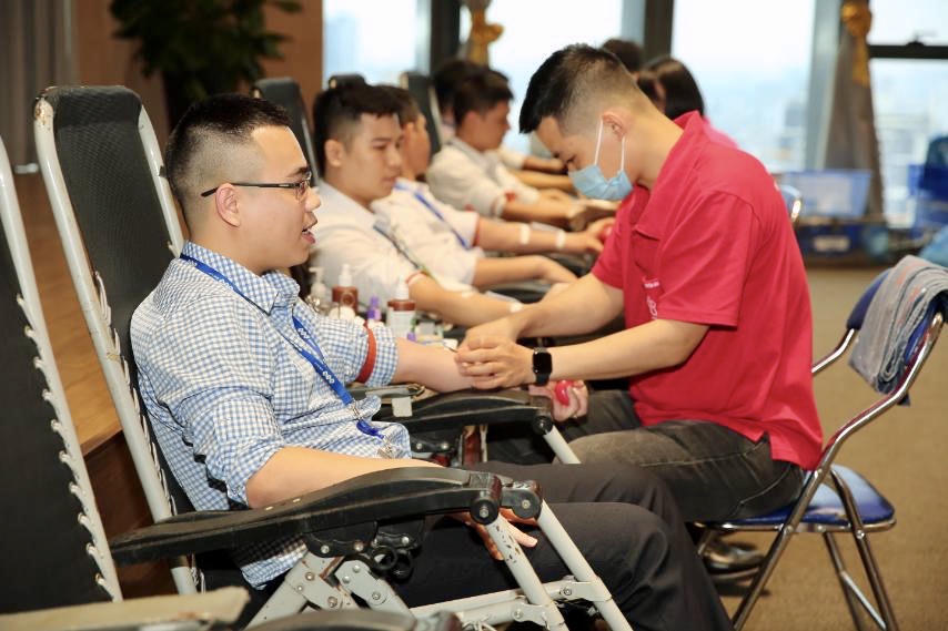 Ông Trịnh Văn Quyết và những kỳ vọng ngày FLC 19 tuổi 