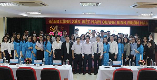 Tạp chí Dân chủ và Pháp luật và Học viện Phụ nữ Việt Nam ký thoả thuận hợp tác