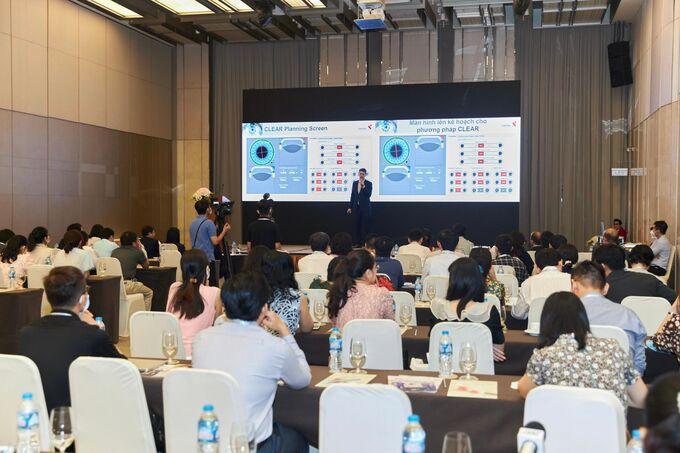 Phẫu thuật giác mạc và đục thủy tinh thể FEMTO LDV Z8 - “Đột phá mới - ứng dụng mới”