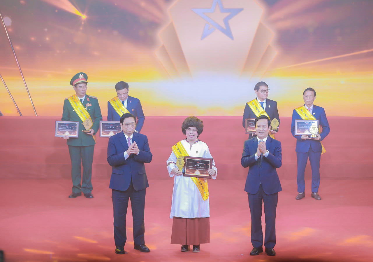 Anh hùng Lao động Thái Hương: Top 10 doanh nhân Việt Nam tiêu biểu 2022