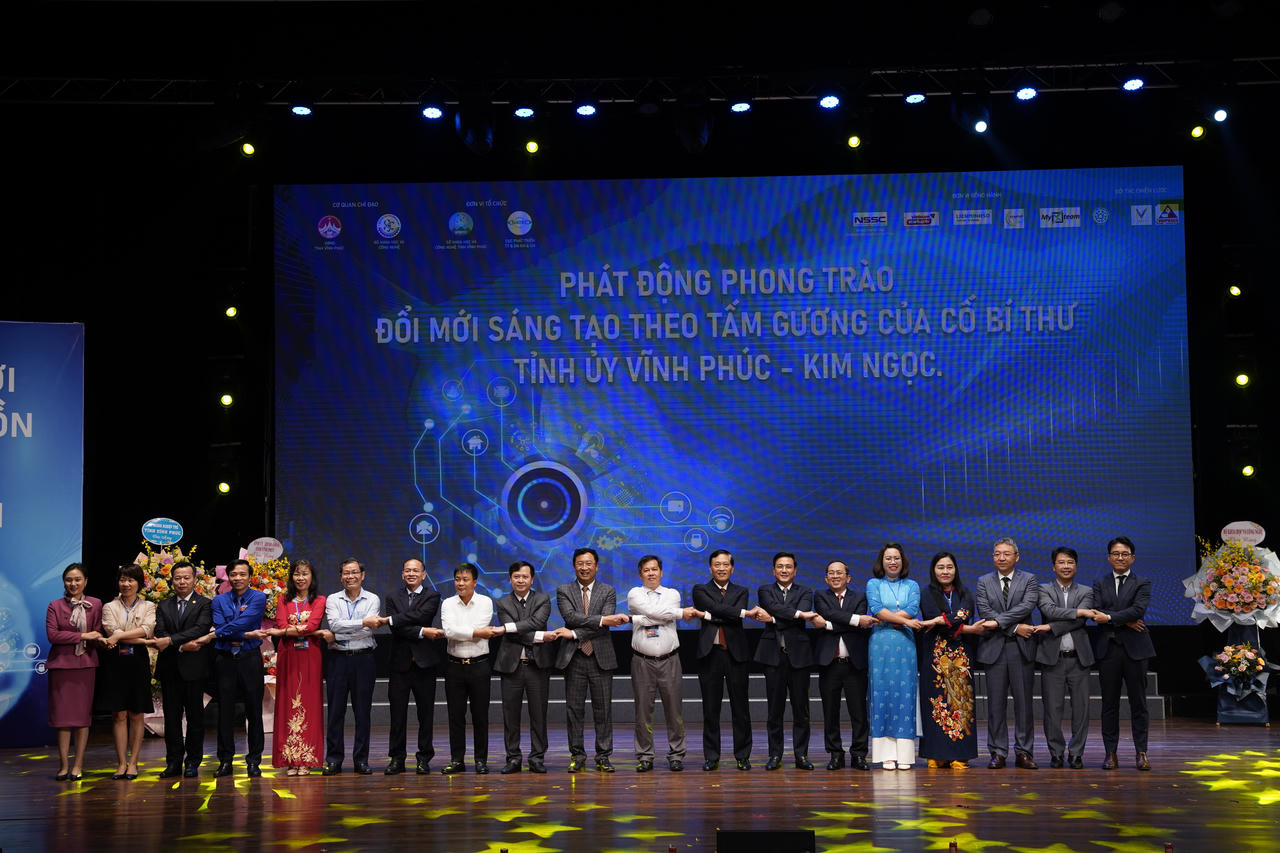 Huawei trao tặng 50 suất học bổng cho sinh viên tài năng tại Ngày hội Techfest Vĩnh Phúc 2022