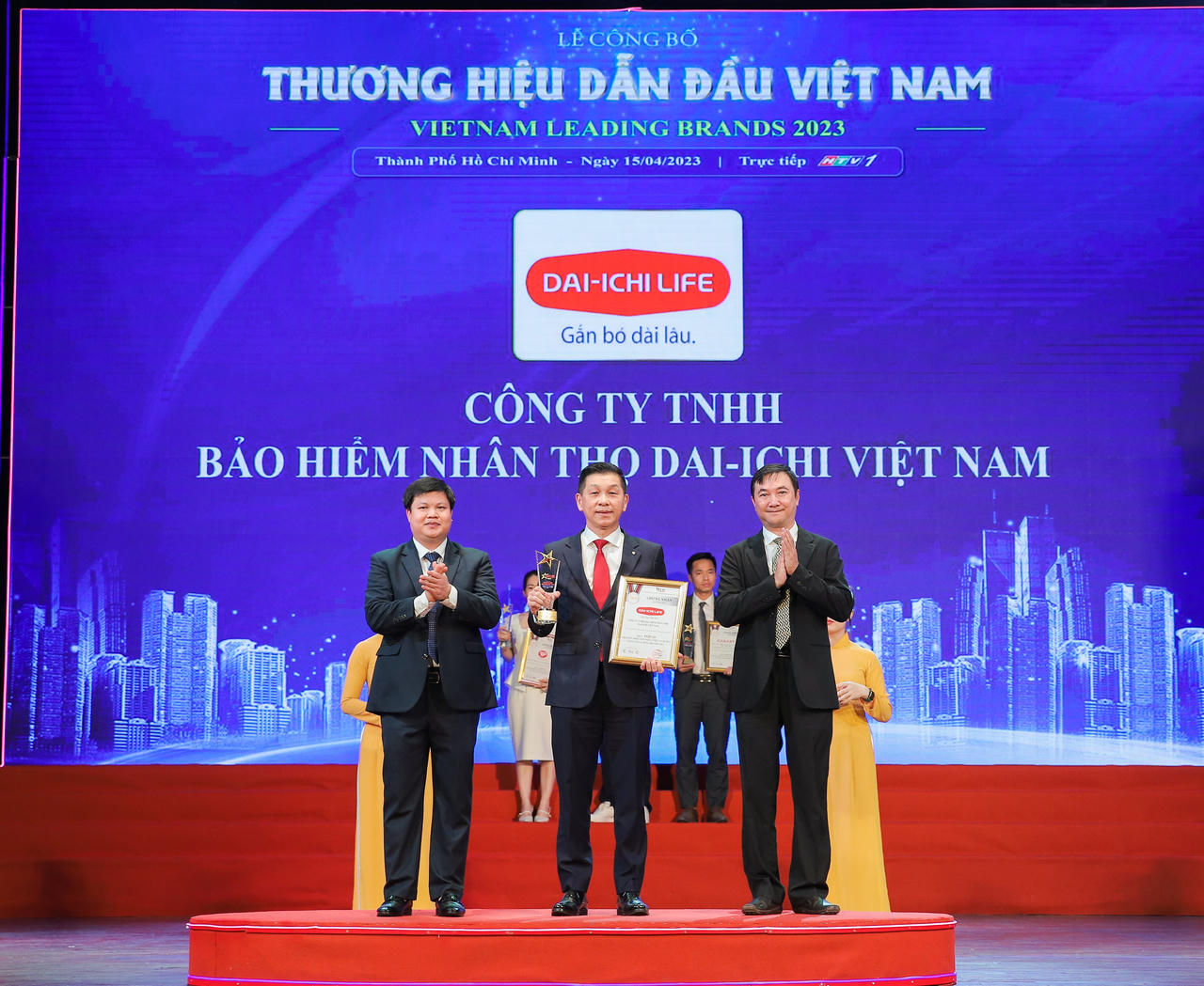 Dai-ichi Life Việt Nam vinh dự đạt danh hiệu “Top 10 Thương Hiệu Dẫn Đầu Việt Nam 2023 – Vietnam Leading Brands 2023”