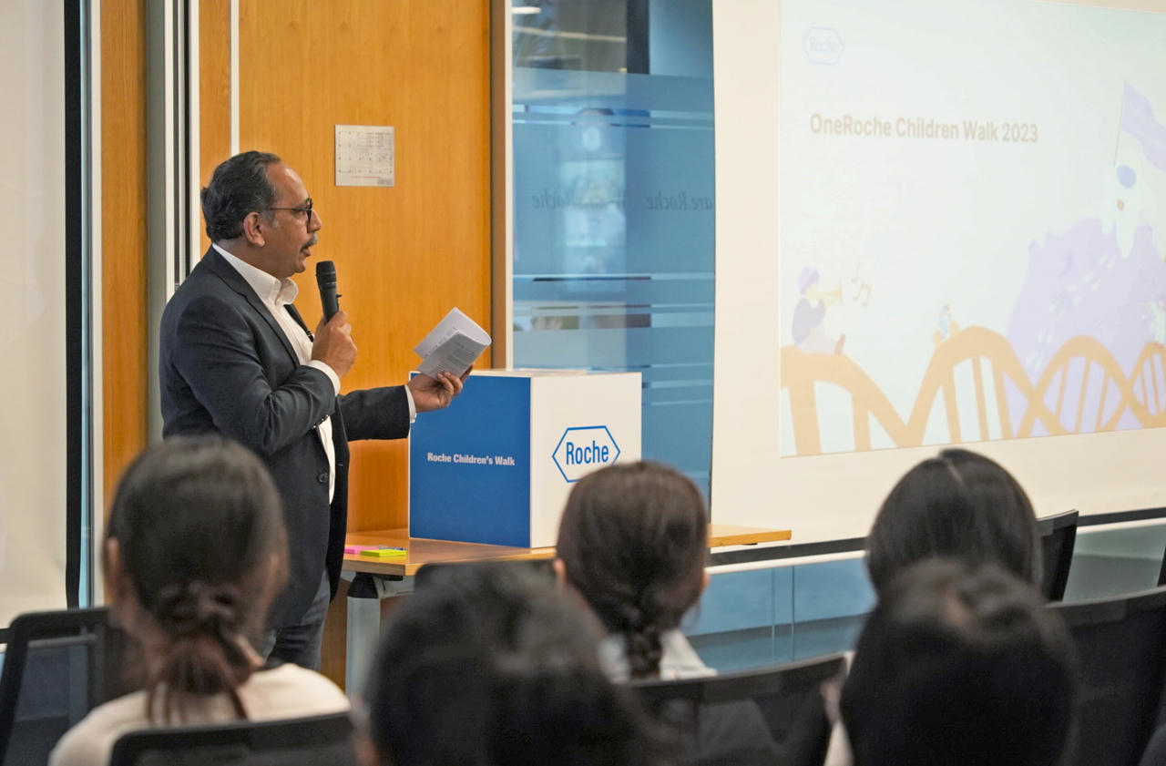 Roche Việt Nam kỷ niệm 20 năm chương trình ”Đi bộ vì trẻ em của Roche”