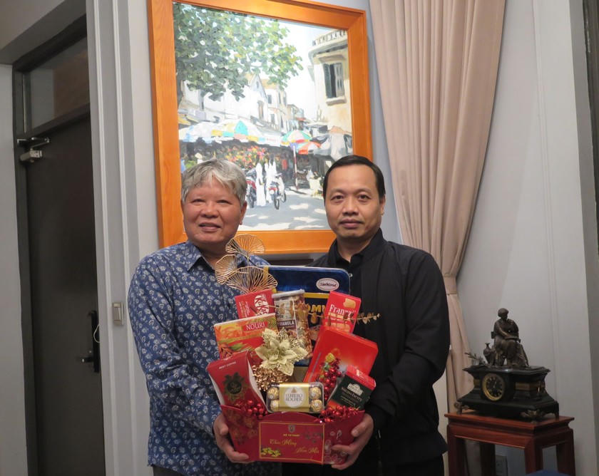 Lãnh đạo Bộ Tư pháp thăm, chúc Tết gia đình các đồng chí nguyên lãnh đạo Bộ