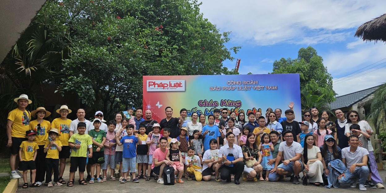 Tưng bừng ngày hội thiếu nhi của con em cán bộ, phóng viên Báo Pháp luật Việt Nam
