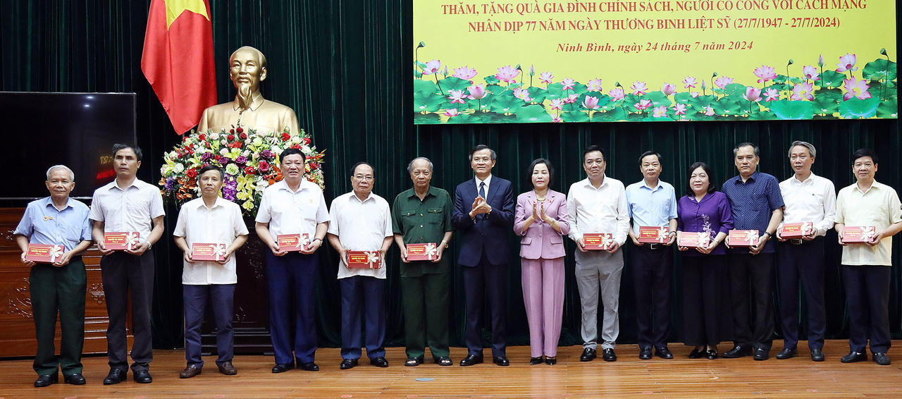 Phó Chủ tịch Quốc hội Nguyễn Thị Thanh: "Cần đặc biệt quan tâm, giúp đỡ các thế hệ tiếp theo của gia đình chính sách, người có công"