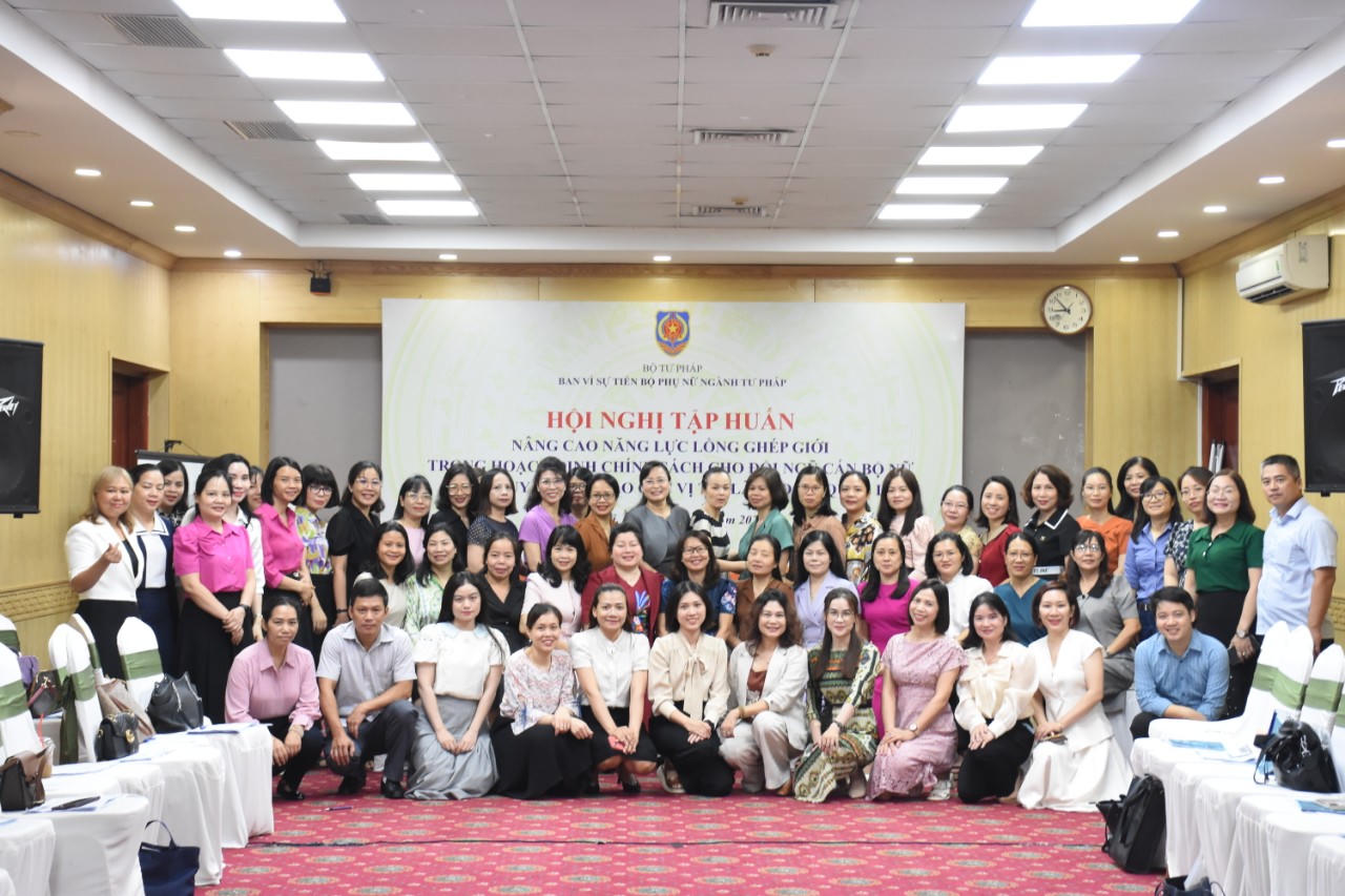 Bộ Tư pháp tập huấn nâng cao năng lực lồng ghép giới trong hoạch định chính sách