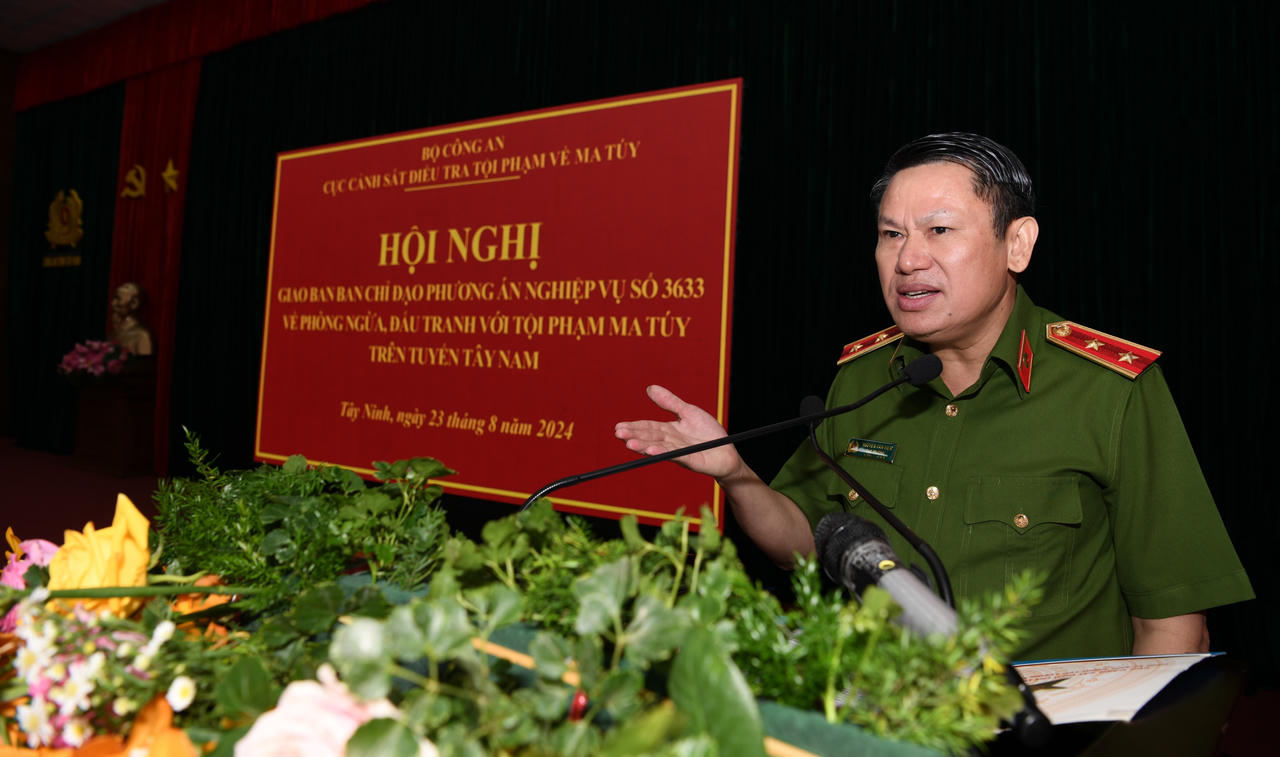 Trung tướng Nguyễn Văn Viện:“Khắc tinh” của tội phạm và nỗ lực chặn đứng “cái chết trắng” 