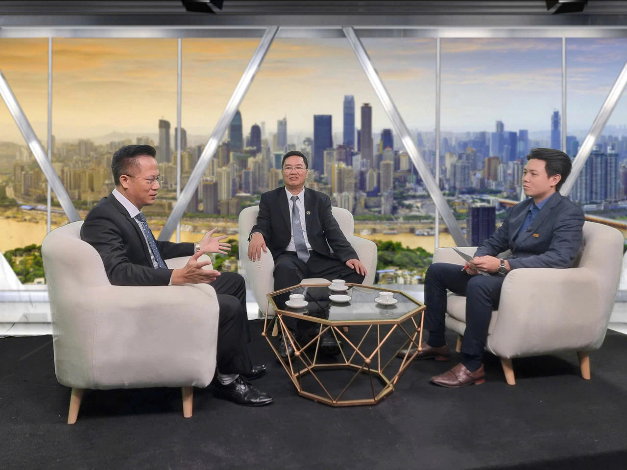 Talkshow: Luật sư góp phần bảo vệ công lý, phát triển kinh tế và xây dựng xã hội công bằng, dân chủ, văn minh