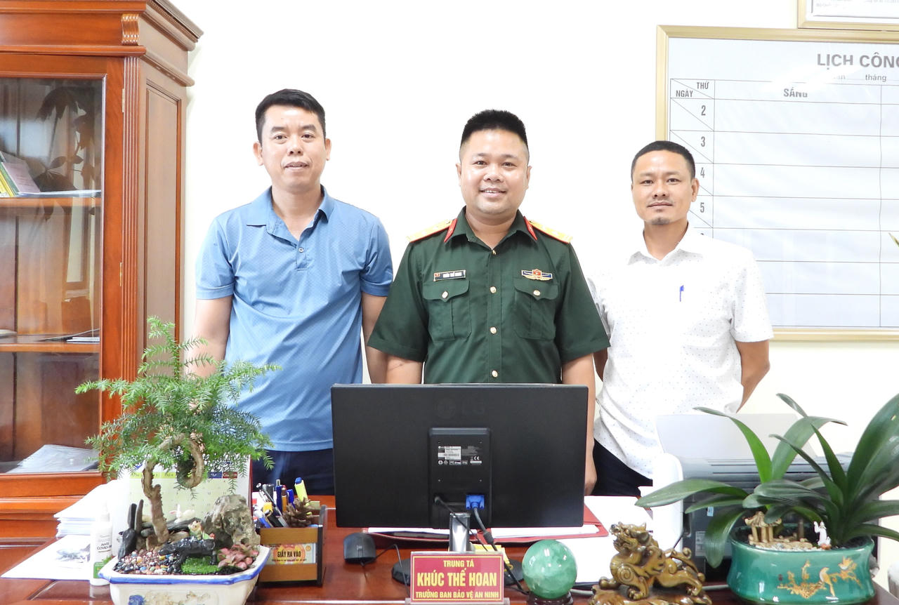 Không ngại gian khó, Trung tá người dân tộc Tày Khúc Thế Hoan luôn làm theo lời Bác