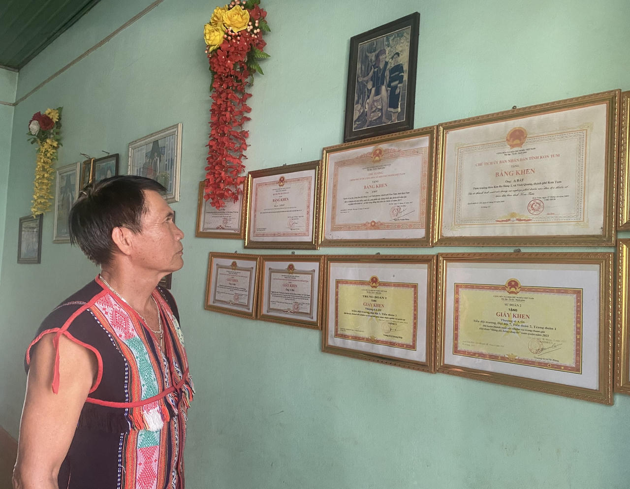 A Bát: Tổ trưởng Tổ an ninh cơ sở mẫn cán của buôn làng Ba Na