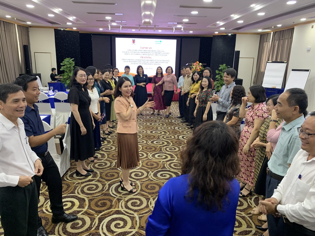 Tăng cường lồng ghép giới trong công tác xây dựng văn bản quy phạm pháp luật, phổ biến, giáo dục pháp luật