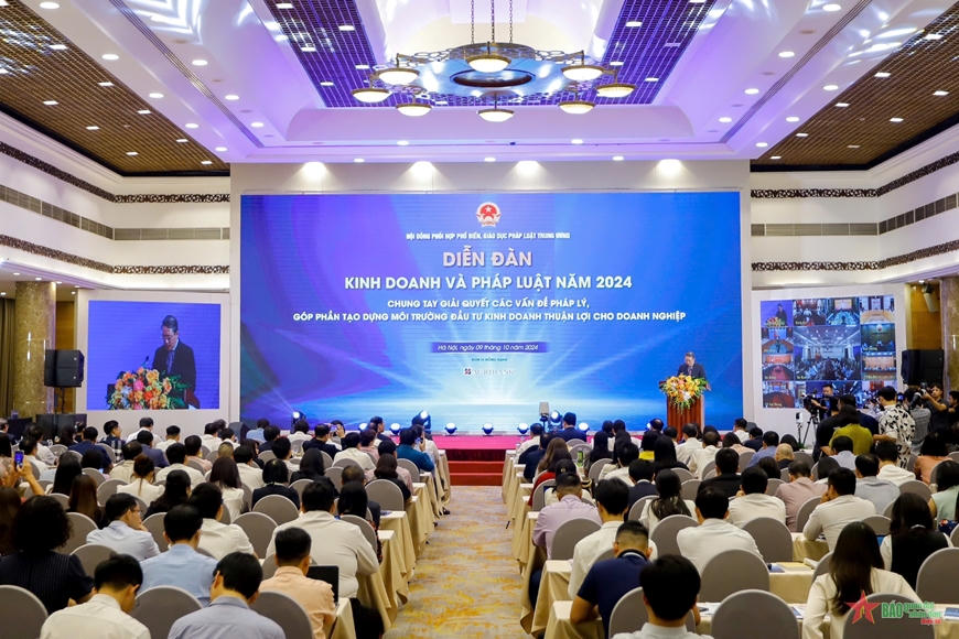 Quyết tâm đổi mới tư duy trong xây dựng luật