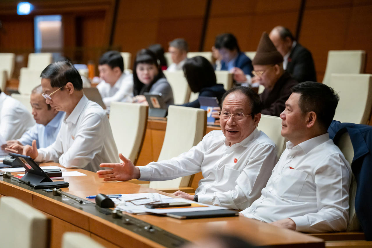 Soạn thảo “luật khung”, “luật chi tiết” trong bối cảnh Việt Nam hiện nay