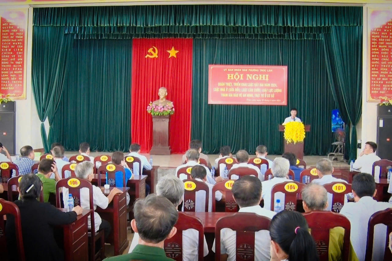 Trưởng phòng Tư pháp Lê Hồng Thanh sáng tạo, đưa pháp luật đến với người dân