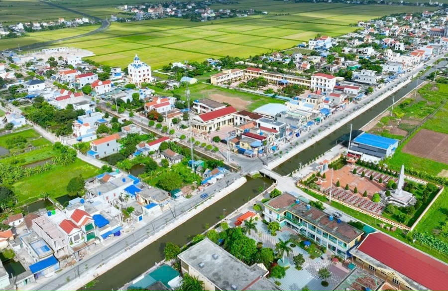 Phó Chủ tịch UBND huyện Giao Thủy Vũ Văn Chương hết lòng với chương trình nông thôn mới