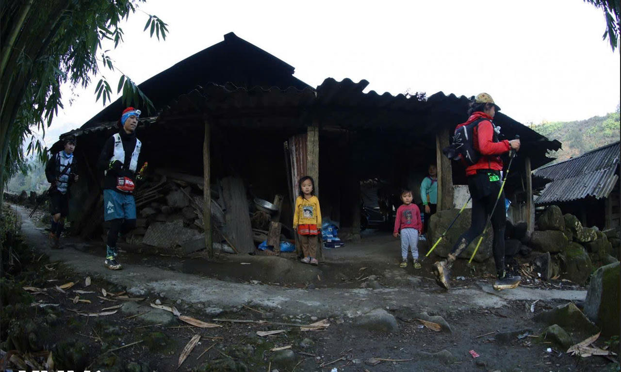 Chạy bằng cả trái tim giữa đại ngàn Tây Bắc nguyên sơ và hùng vĩ