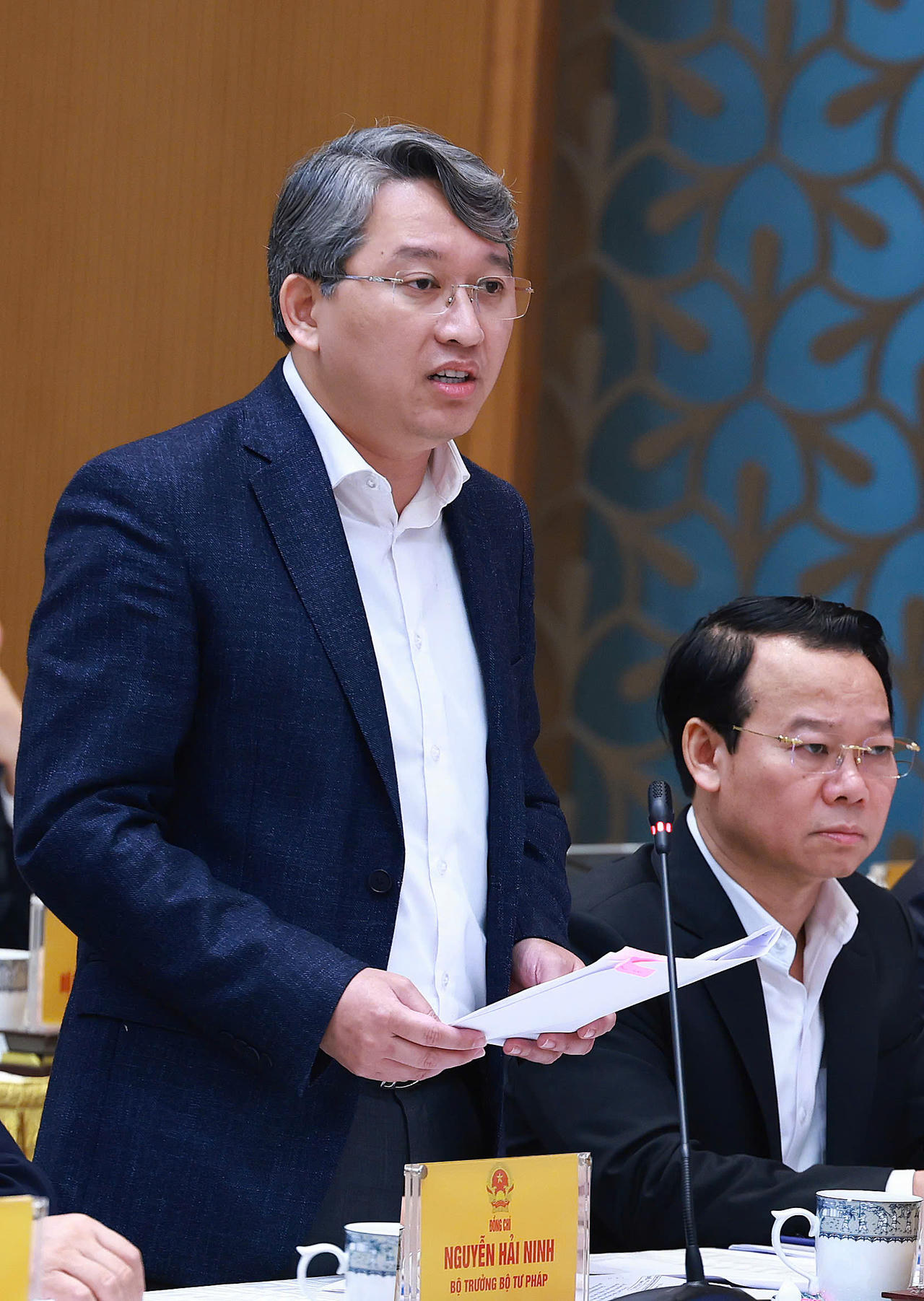 Bộ trưởng Tư pháp Nguyễn Hải Ninh đề xuất nhiều giải pháp gỡ vướng về thể chế nhằm thúc đẩy tăng trưởng kinh tế