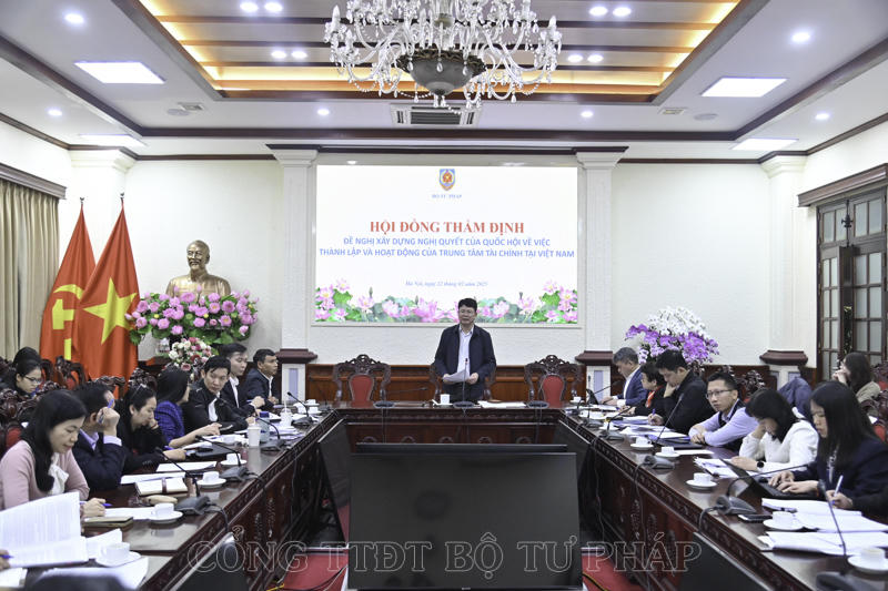 Đang xây dựng các cơ chế, chính sách vượt trội cho các Trung tâm tài chính