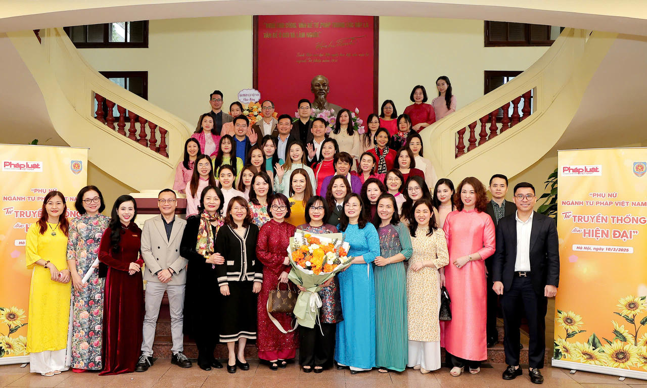 Thứ trưởng Đặng Hoàng Oanh nói chuyện chuyên đề "Phụ nữ Ngành Tư pháp Việt Nam - Từ truyền thống đến hiện đại"