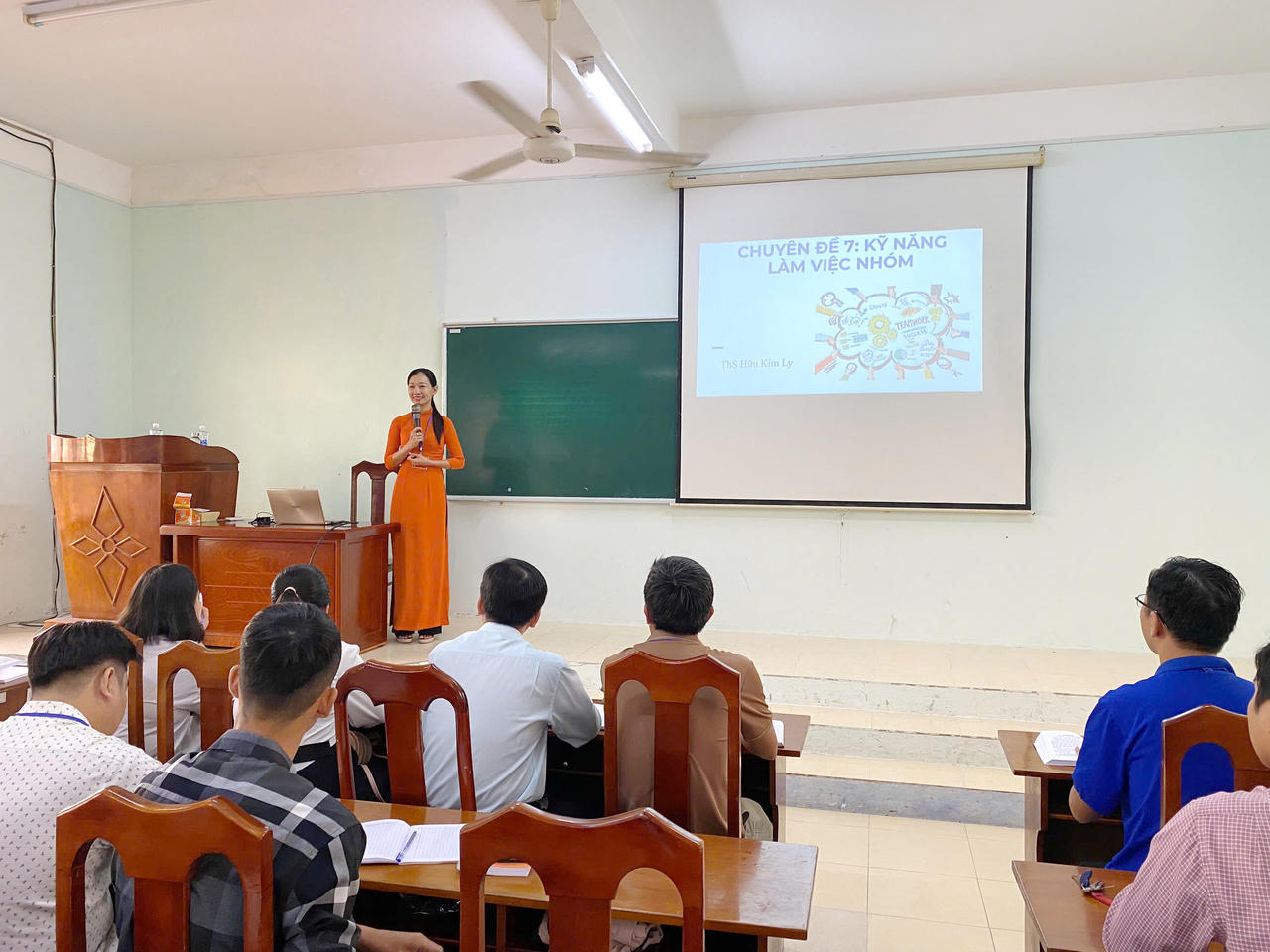 Nữ giảng viên người dân tộc Khmer nỗ lực đưa kiến thức pháp luật đến với đồng bào dân tộc thiểu số