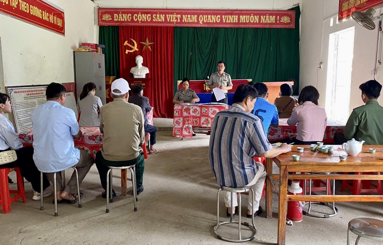 Trùng Khánh, Cao Bằng: Hy hữu chuyện cán bộ bị chặn xe đòi lại tiền thi hành án