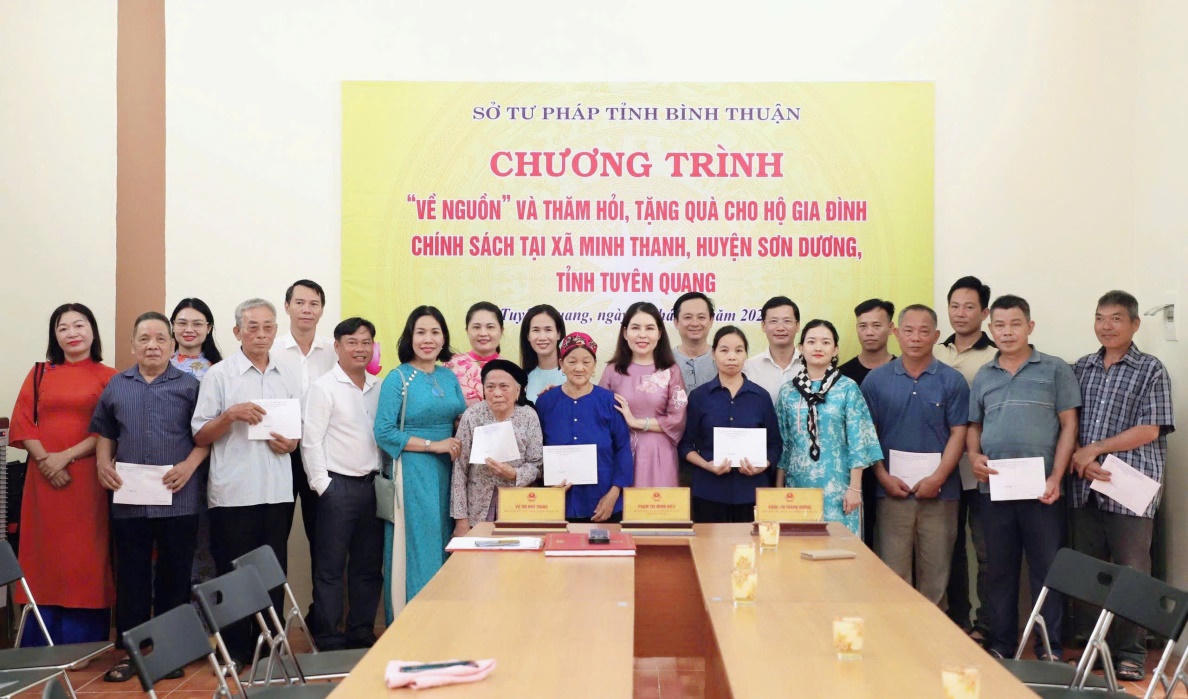 Sở Tư pháp Bình Thuận báo công và dâng hương tại Khu Di tích lịch sử Bộ Tư pháp 