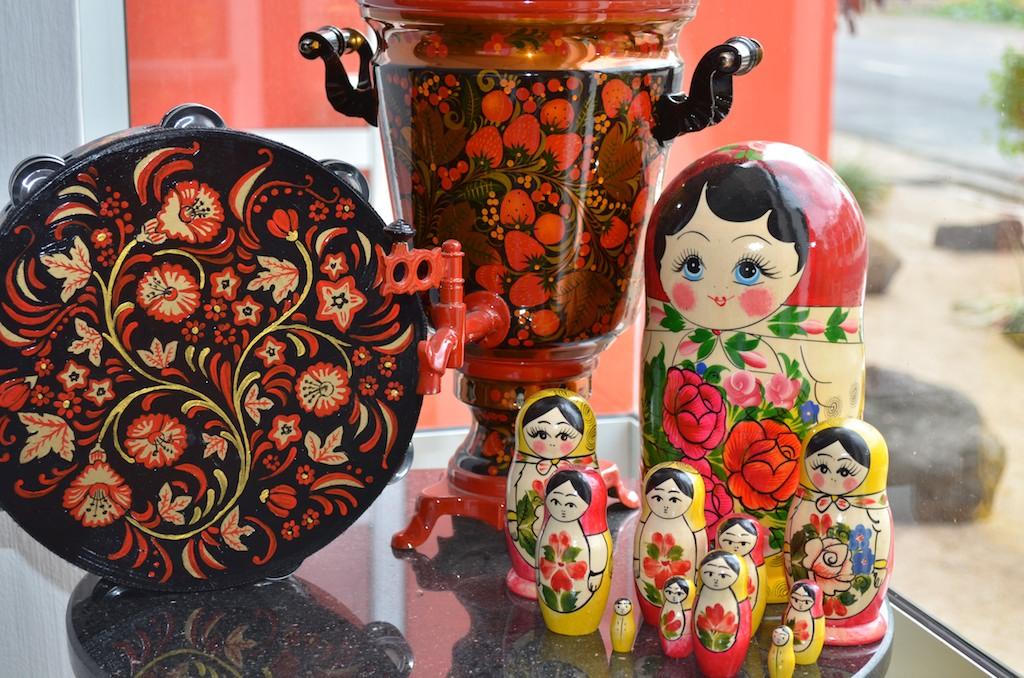 Bí ẩn sau những món quà của các nguyên thủ (Bài 4): Ý nghĩa phía sau chiếc bút đậm chất dân gian ông Putin tặng ông Biden