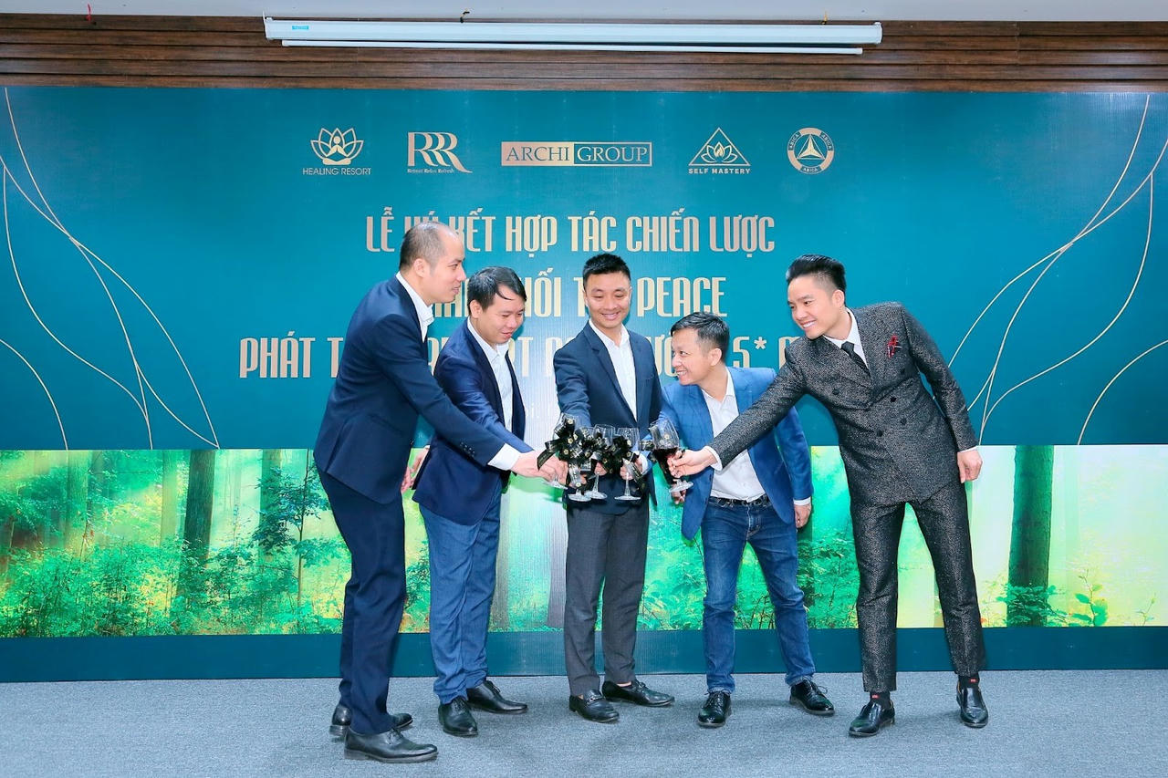 Lễ ký kết hợp tác chiến lược phân phối thẻ Peace và phát triển resort nghỉ dưỡng 5 sao Maman 