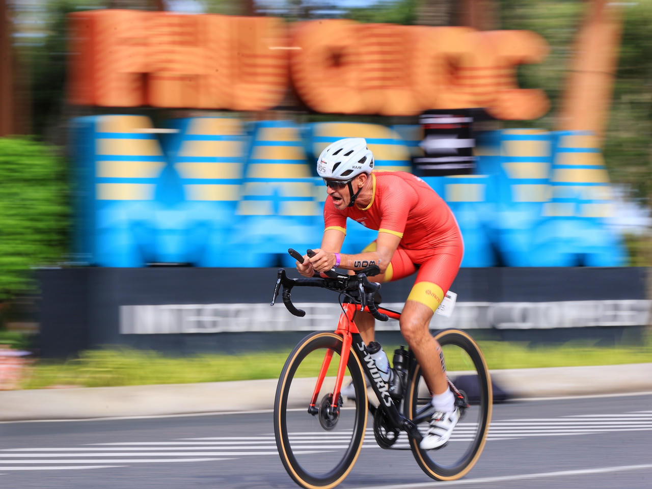 Ấn tượng với những khoảnh khắc 'Best in Me' tại giải đấu IRONMAN 70.3 đầu tiên của Phú Quốc