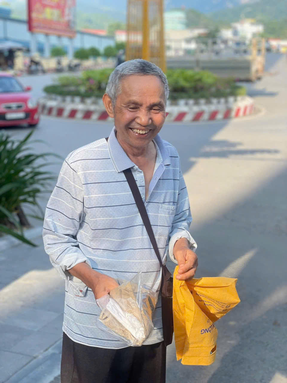 YODY 'thần tốc' hỗ trợ 25.000 sản phẩm cho bà con vùng bão lũ