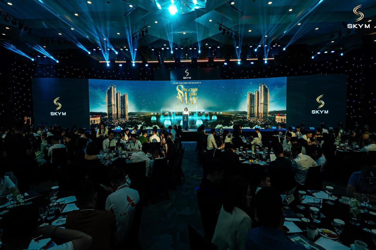 SkyM ra mắt ấn tượng: Tầm nhìn vịnh Hạ Long và hồ nhạc nước chinh phục giới đầu tư 